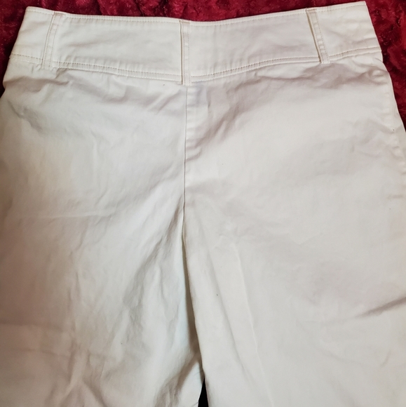 WHITE WIDE LEG CAPRIS! - Picture 4 of 13